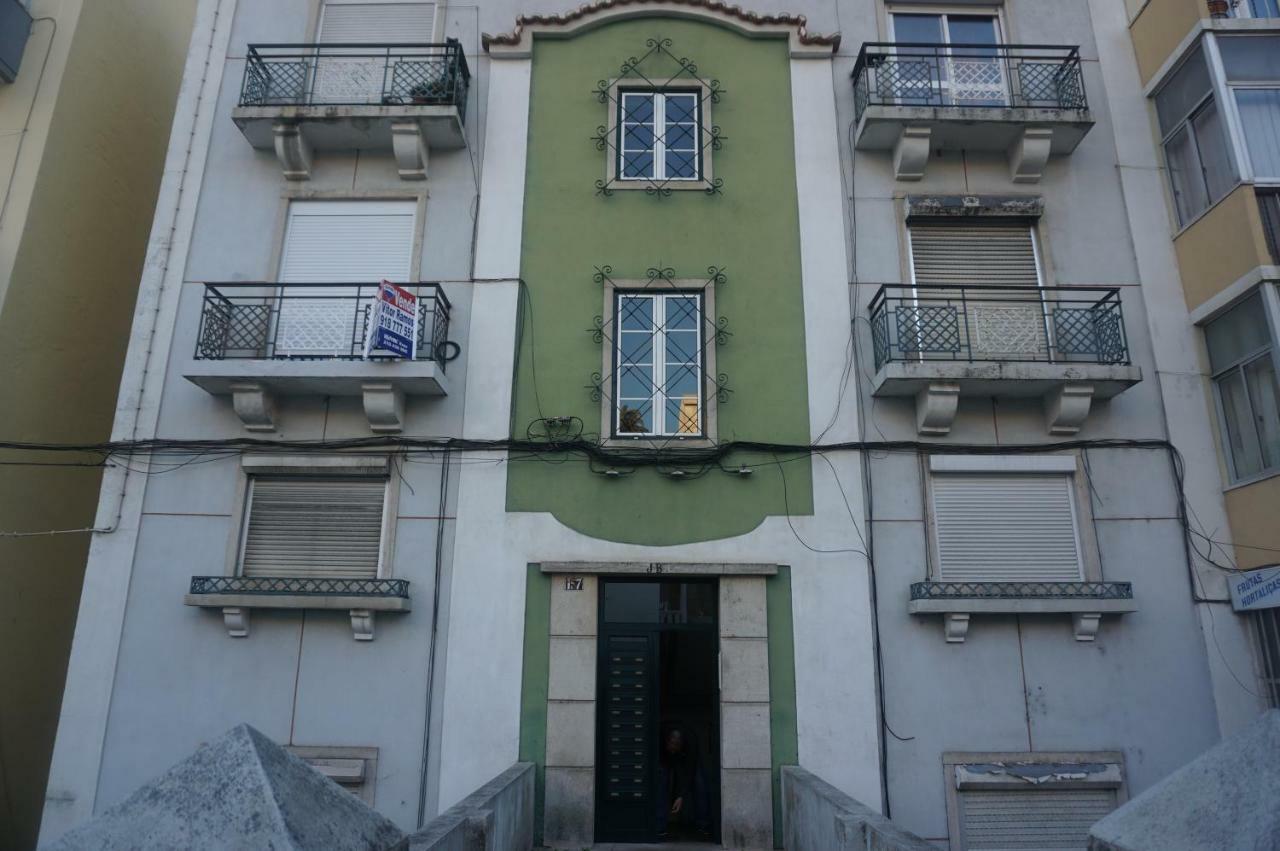 Room In Queluz 11 Minutes From Lisbon エクステリア 写真